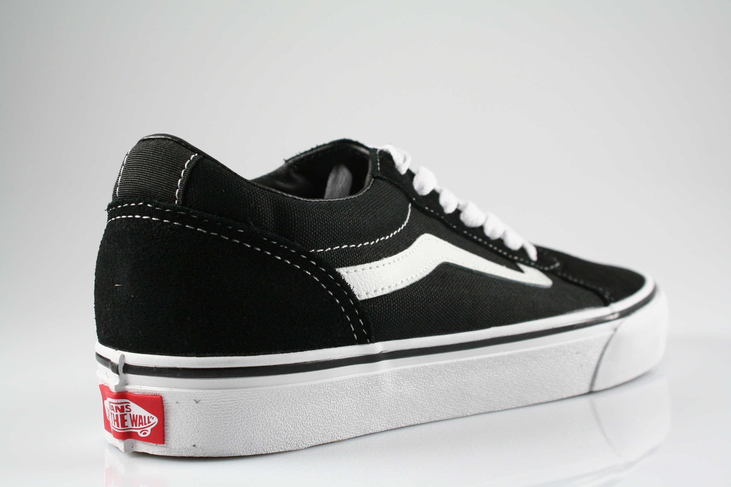 VANS - Ward